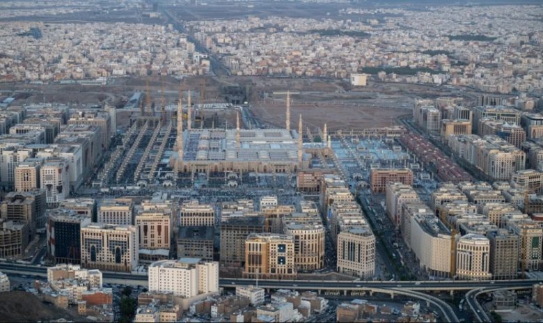زيادة أعداد الزوار تعزز تطوير القطاع السياحي في المدينة المنورة بنسبة 18.7%
