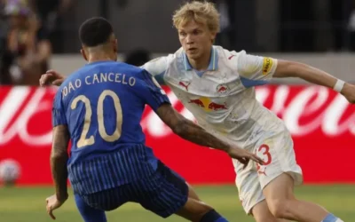سالزبورج يحدث ضجة في الوسط الرياضي بعد تفوقه على الهلال بجماهير النصر والأهلي