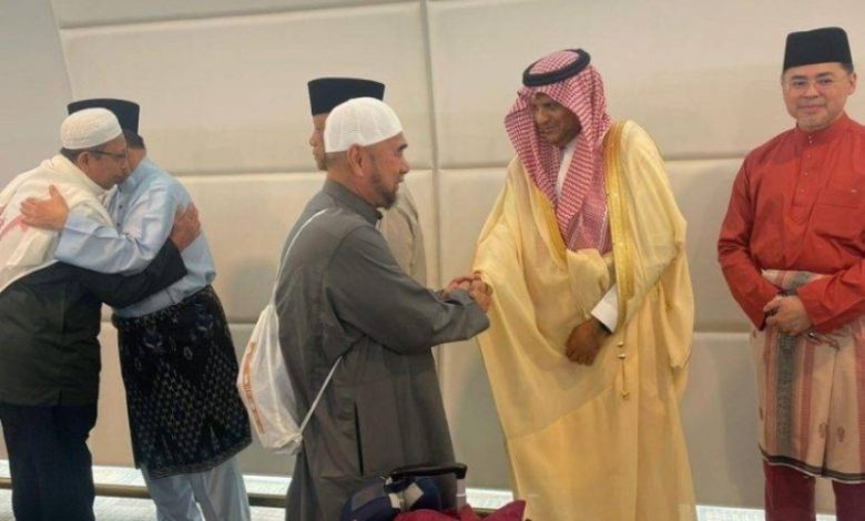 سفير المملكة في بروناي دار السلام يرحب بالحجاج العائدين من المشاعر المقدسة بعد الحج