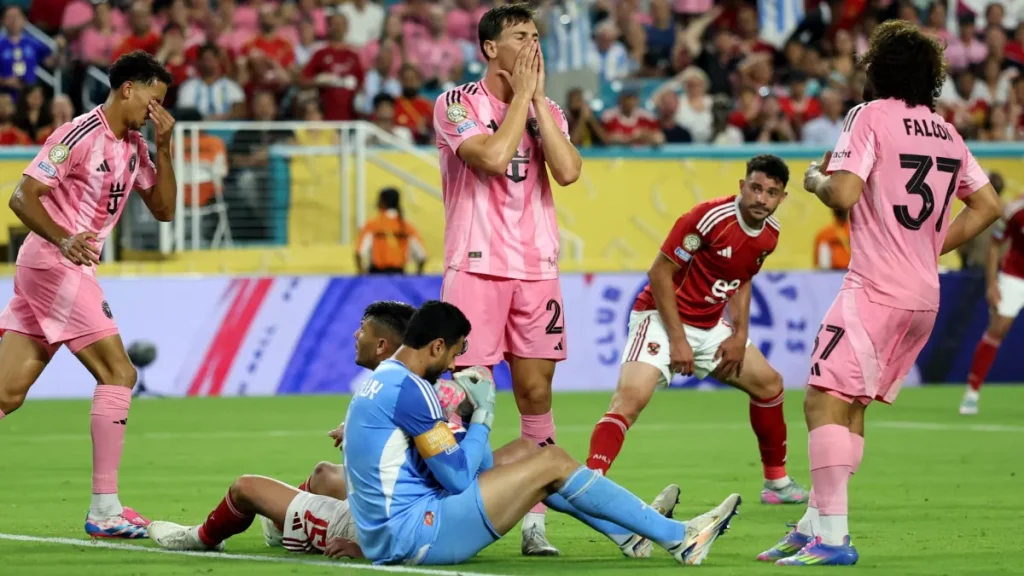 سواريز يثني على نجم الأهلي المصري بعد انطلاق بطولة كأس العالم للأندية