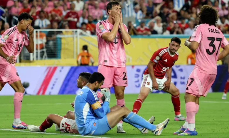 سواريز يثني على نجم الأهلي المصري بعد انطلاق بطولة كأس العالم للأندية