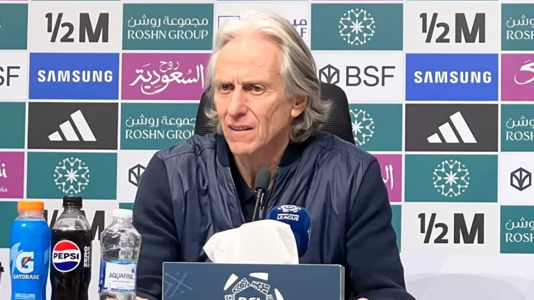 شرط واحد يفصل النصر عن تعيين خيسوس مدربا للفريق بشكل رسمي
