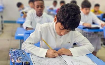 طلاب مدارس جدة يبدأون اختباراتهم النهائية في نهاية العام الدراسي الحالي