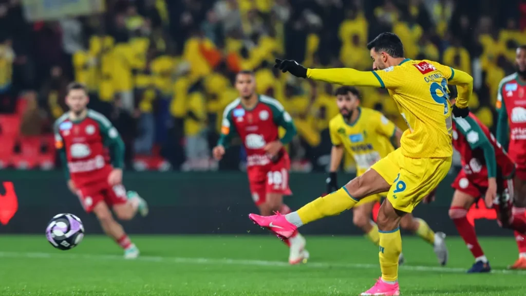 عمر السومة يوقع رسمياً عقد انضمامه مع نادي الوداد المغربي
