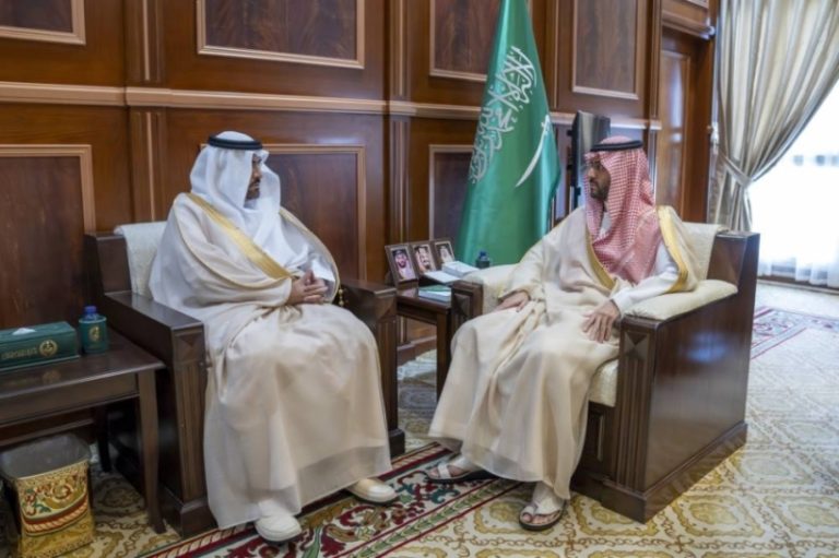 فيصل بن فهد يزور جامعة حائل للاطلاع على آخر التطورات في أنشطة الجامعة