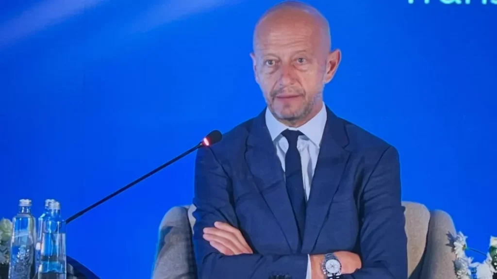 كالزادا يكشف تفاصيل الهلال قبل المونديال: رفضنا لاعب الخصم والمال له حدود