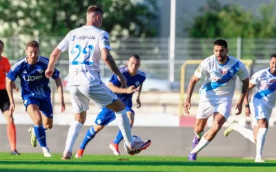 كومو يستثمر مبلغاً ضخماً لتأمين تأهله في دوري أبطال أوروبا القادم