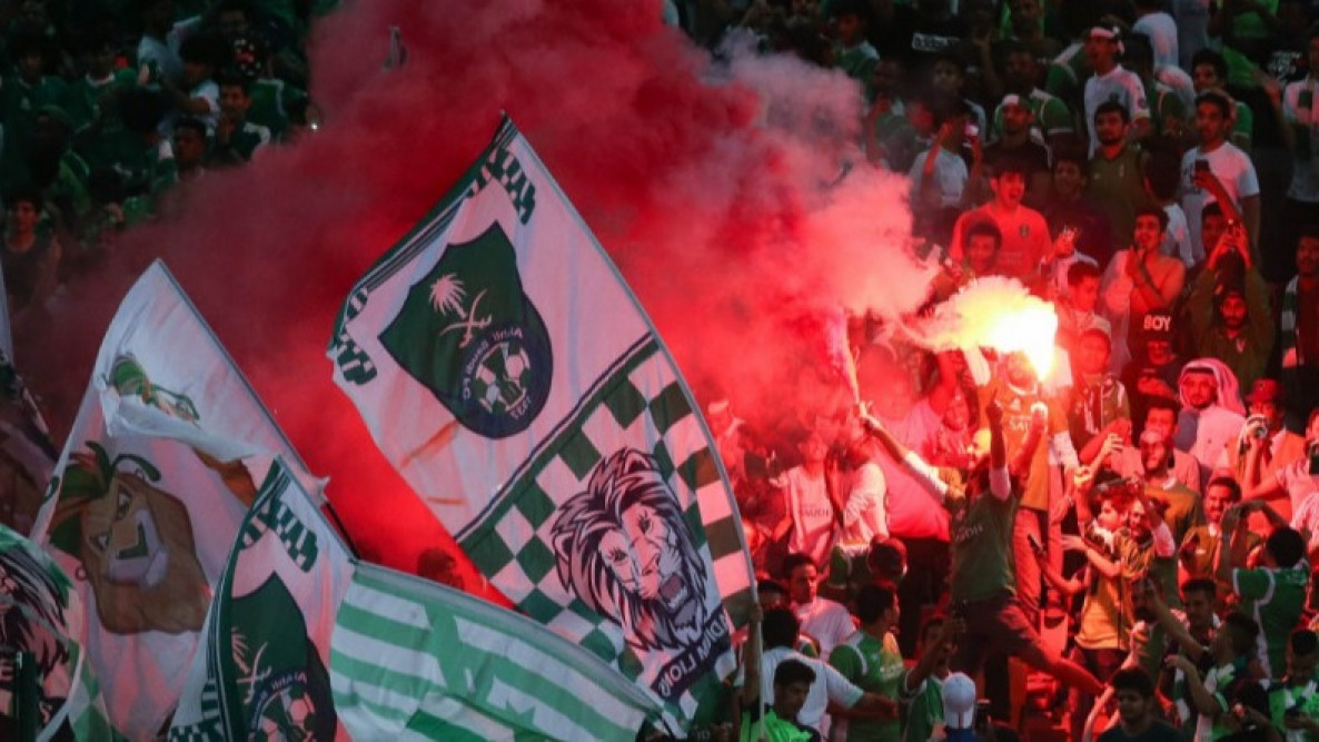 لاعب الأهلي يوضح موقفه من العروض الأوروبية في صراع مع أتليتكو مدريد وفنربخشة