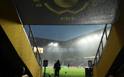 مجموعة الهلال تؤجل مباراة باتشوكا وريد بول سالزبورغ بسبب العواصف الجوية الشديدة