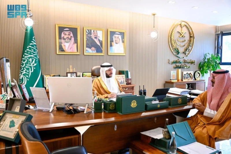 محافظ الطائف يقدم تقريراً عن إنجازات برنامج المدن الصحية في المحافظة