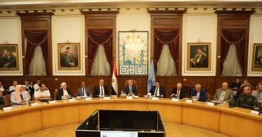 محافظ القاهرة يبحث استعدادات امتحانات الثانوية العامة المقبلة