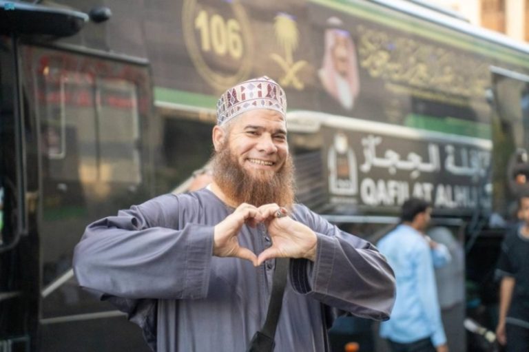 مغادرة 2443 حاجًّا وحاجّة من ضيوف برنامج خادم الحرمين الشريفين بشكل كامل