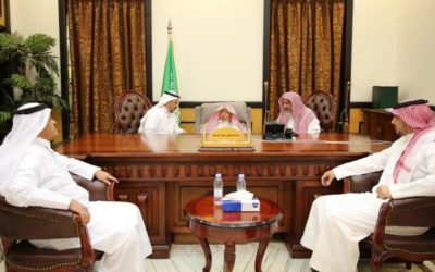 مفتي المملكة يتلقى استقبالاً رسمياً من رئيس مجلس إدارة جمعية المساعدين