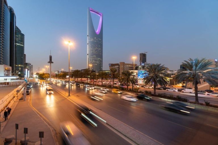 منظمة التعاون الاقتصادي تتوقع تجاوز الاقتصاد السعودي لأمريكا وبريطانيا وفرنسا بحلول عام 2026