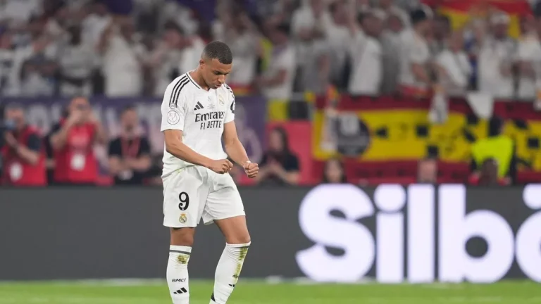 مونديال الأندية| حالة مبابي الصحية تثير قلق ريال مدريد مع مفاجآت غير متوقعة