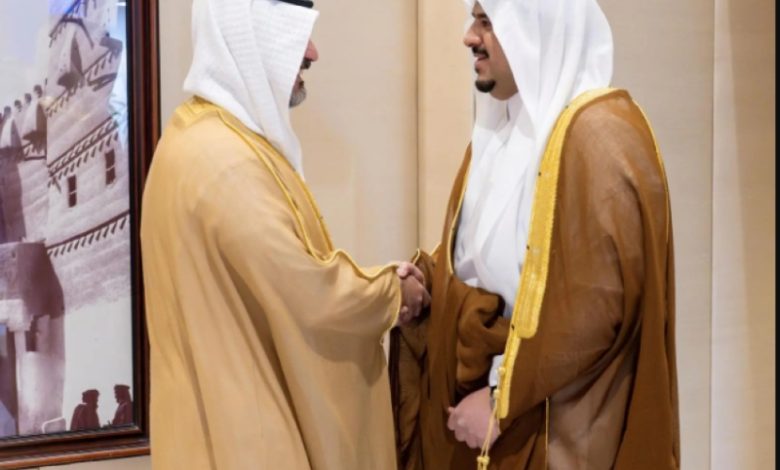 نائب أمير الرياض يراجع الخطة الزمنية لمشروع تطوير إجراءات العمل بالإمارة بتوجيه من الأمير