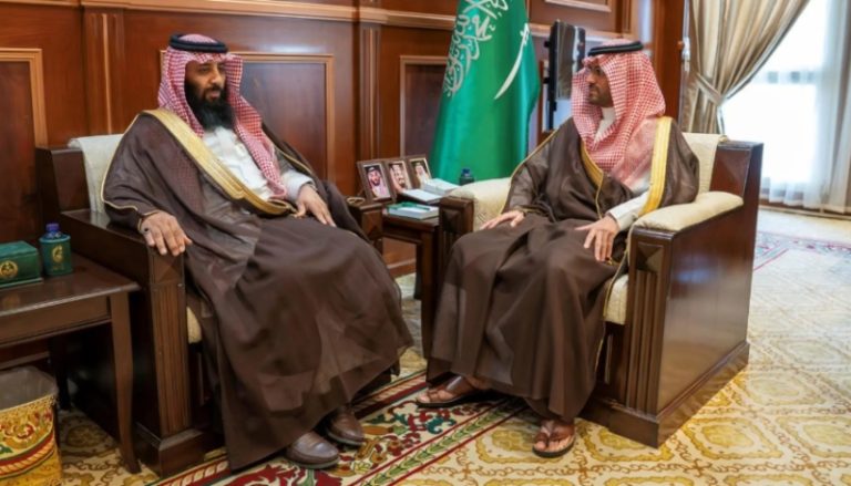 نائب أمير حائل يستقبل مدير ديوان المحاسبة في المنطقة لتعزيز التعاون المشترك