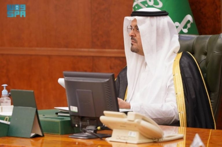 نائب أمير مكة يتناول استعدادات مبكرة لموسم الحج في عام 1447 هـ