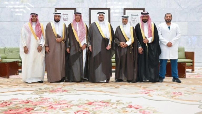 نائب أمير منطقة الرياض يستعرض أنشطة وأهداف جمعية نقاء لمكافحة التدخين والتوعية الصحية