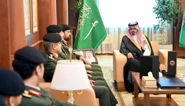 نائب أمير منطقة جازان يستلم التقرير السنوي الخاص بسجون جازان لعام 2024