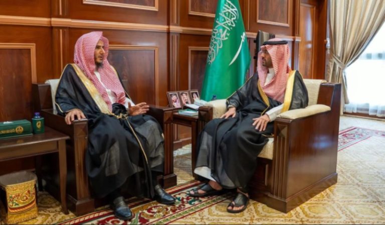 نائب أمير منطقة حائل يرحب برئيس المحكمة العامة في زيارة رسمية مميزة