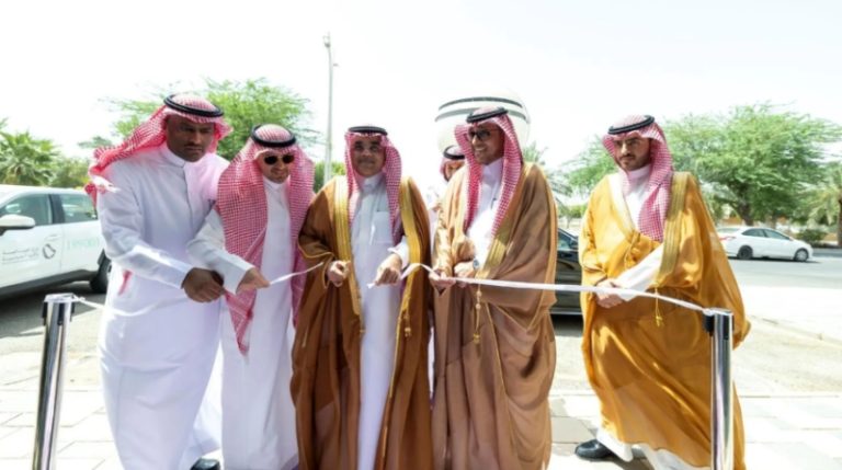 نائب وزير الصناعة يفتتح فرع الوزارة الجديد في منطقة القصيم لتعزيز الخدمات الصناعية