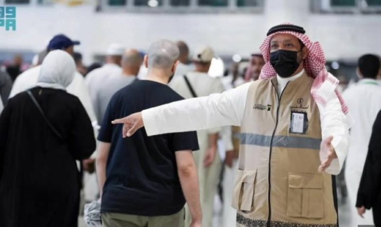 نجاح ملحوظ لخدمة "اسألني" خلال حج 1446هـ مع تجاوز عدد المستفيدين مليون شخص