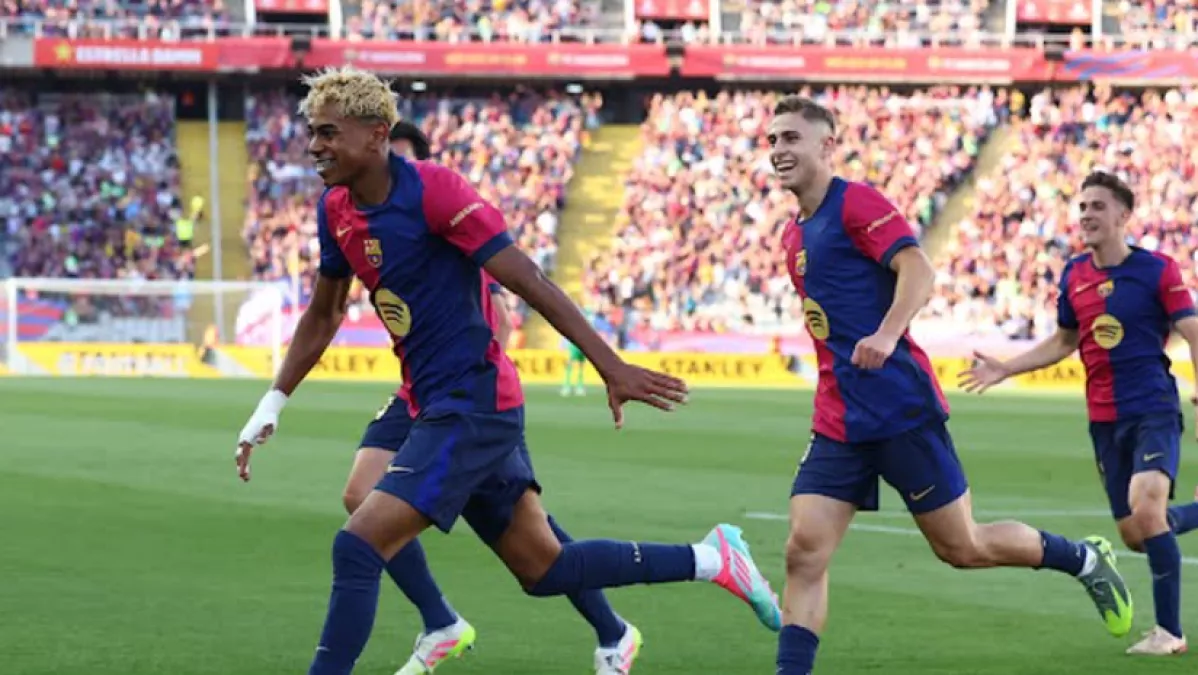 نجم برشلونة يتمسك بالبقاء في النادي ولا يخطط للرحيل هذا الصيف