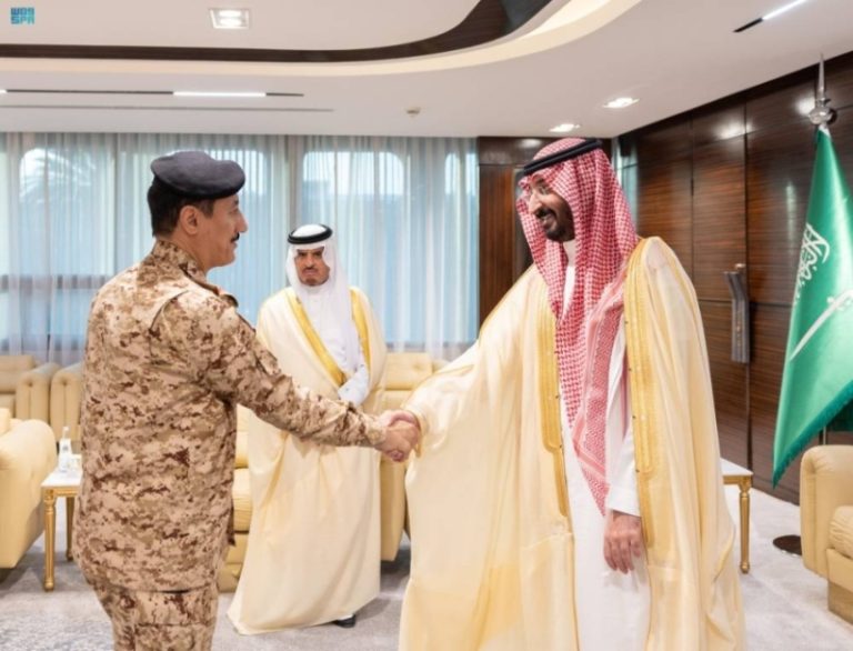 وزير الحرس الوطني يستقبل قادة ومسؤولي الوزارة للتهنئة بعيد الأضحى المبارك