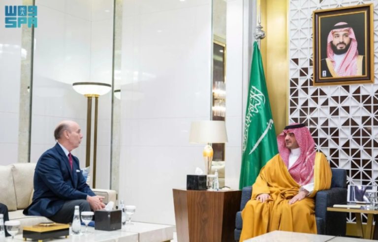 وزير الداخلية يستقبل السفير الإسباني لبحث قضايا هامة تعكس التعاون بين البلدين