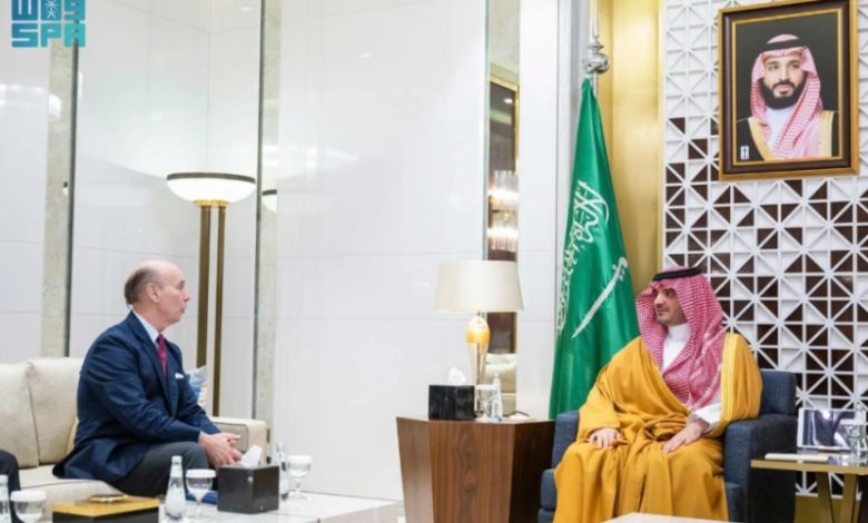 وزير الداخلية يستقبل السفير الإسباني لبحث قضايا هامة تعكس التعاون بين البلدين