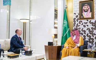 وزير الداخلية يلتقي بسفير إسبانيا لبحث مجالات التعاون والاهتمامات المشتركة بين البلدين
