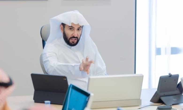 وزير العدل يُطلق بوابة خدماتي لتعزيز كفاءة العمليات ودعم موظفي الوزارة
