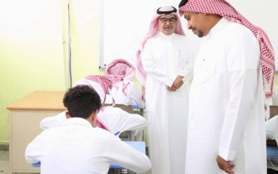 وكيل التعليم العام يتفقد سير الاختبارات ويستعرض الإجراءات المتبعة لضمان نجاحها