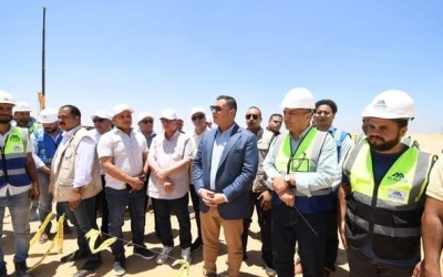تفقد وزير الإسكان محاور الطرق ومحطة تنقية مياه الشرب الجديدة بمدينة السادات