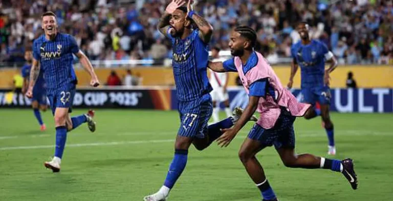 إنجاز الهلال السعودي: أرقام قياسية جديدة في مونديال الأندية