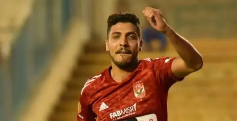شوبير يكشف تفاصيل صفقات الأهلي ومفاجأة حول موقف محمد شريف