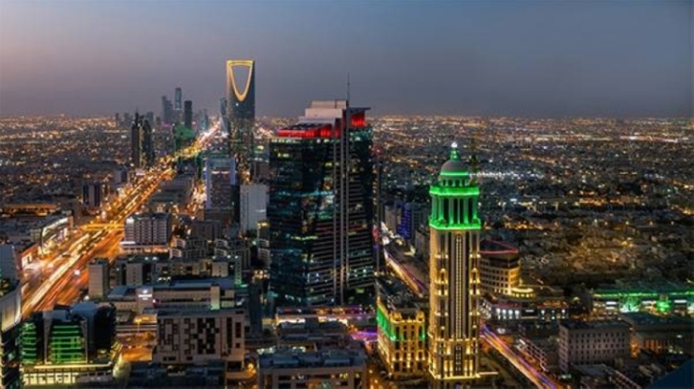 23 مليارًا من الصكوك والسندات تم إصدارها في النصف الأول من العام.