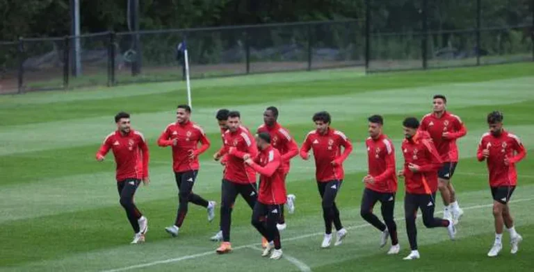أسباب عدم موافقة ريبيرو على رحيل ثُلاثي الهجوم في الأهلي خلال الصيف.