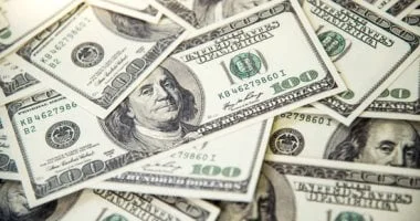 أسعار الدولار تسجل تذبذبًا في منتصف تعاملات الثلاثاء 14-7-2025 أمام الجنيه