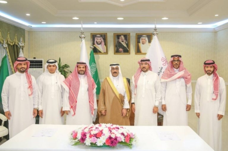 أمانة الطائف تمنح شركة وج للتطوير 12 مشروعًا للاستثمار في المدينة.