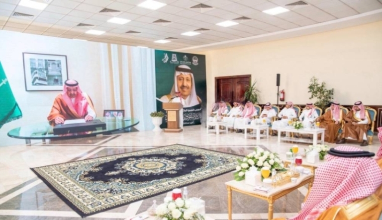 أمير الباحة يُدشّن مشاريع بلدية وإسكانية جديدة بقيمة 238 مليون ريال سعودي.