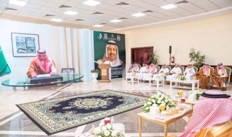 أمير الباحة يُدشّن مشاريع بلدية وإسكانية جديدة بقيمة 238 مليون ريال سعودي.