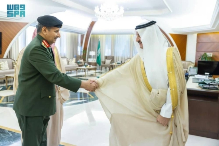 أمير الشرقية يستقبل مدير السجون الجديد في المنطقة