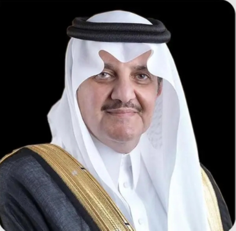أمير المنطقة الشرقية يدشّن مخطط مطار الملك فهد ويفتتح مشاريع تطويرية بقيمة 1.6 مليار.