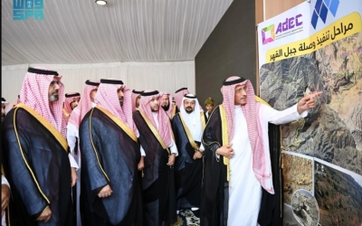 أمير جازان ونائبه يزوران مشروعات تنموية وسياحية متعددة في محافظة الريث.