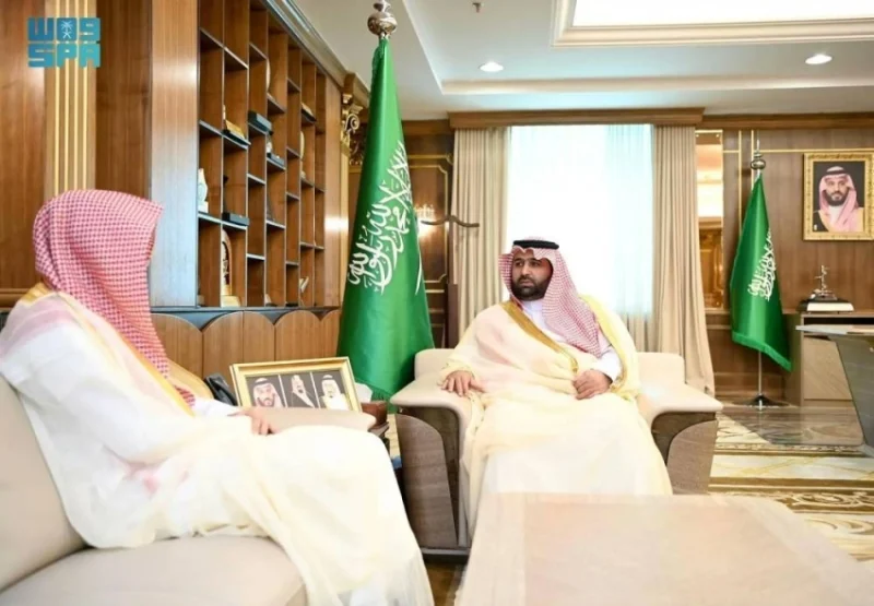 أمير جازان يرحب برئيس المحكمة الإدارية بالمنطقة