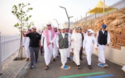 أمين منطقة الباحة يطلق مشروع "ممشى الغروب" في منتزه الأمير متعب ببني كبير.