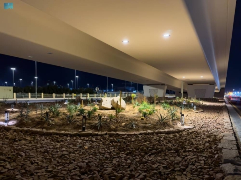 أنفاق وجسور المدينة المنورة تتزين بالثلوج