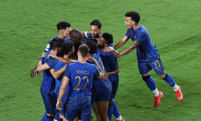 أول تعليق حصري من وزير الرياضة على فوز الهلال على مانشستر سيتي